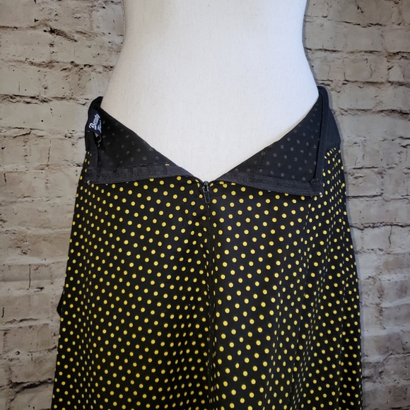 Vintage 90s  Beauty  Fiend Yellow Polka Dot on Black Short Skirt - Picture 4 of 6